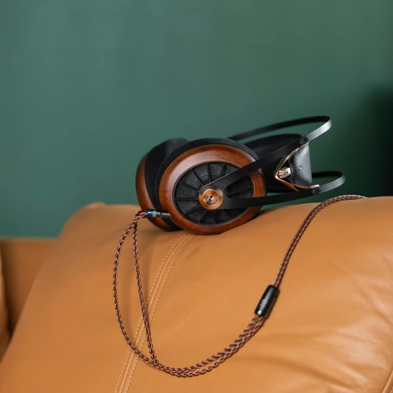 MEZE 109 PRO Premium Package audiofil fejhallgató 4.4mm kábellel, dió